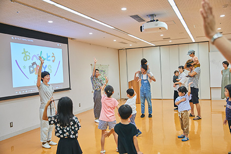 BENTO おべんとう展　ダンスワークショップ　小倉ヒラクさん × flep funce!　「歌って踊るおべんとう！」当日の様子②