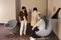 オレンジカフェ とびラーと楽しむ美術館めぐり ―デンマーク家具の世界―の様子5 2022年9月6日(火)