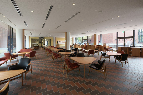 佐藤慶太郎記念アートラウンジ