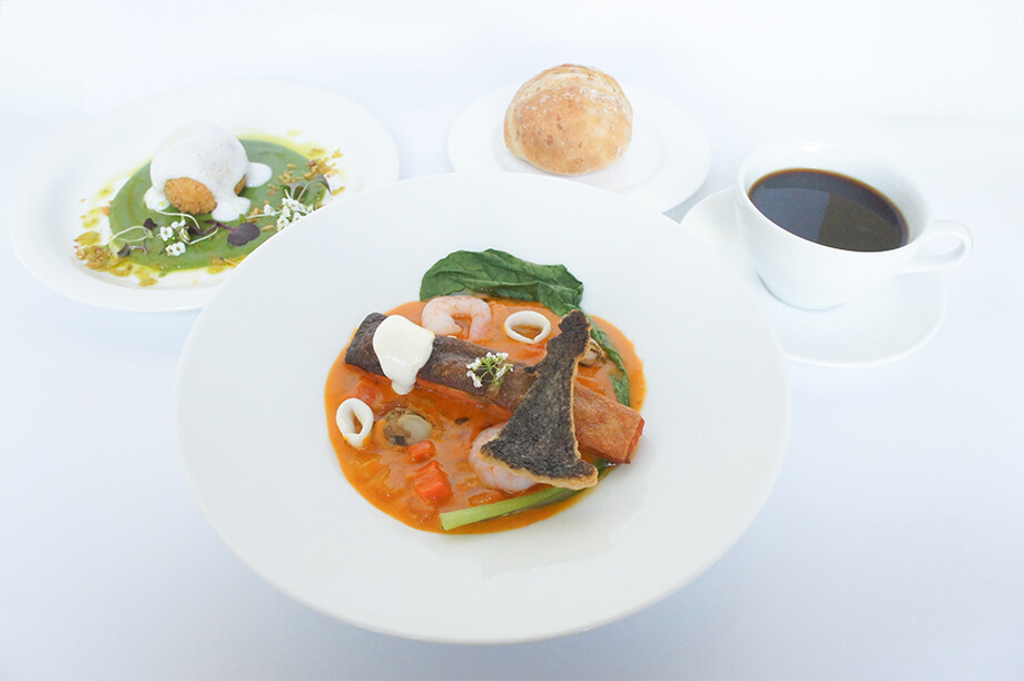 「スウェーデン絵画　北欧の光、日常のかがやき」コラボメニュー